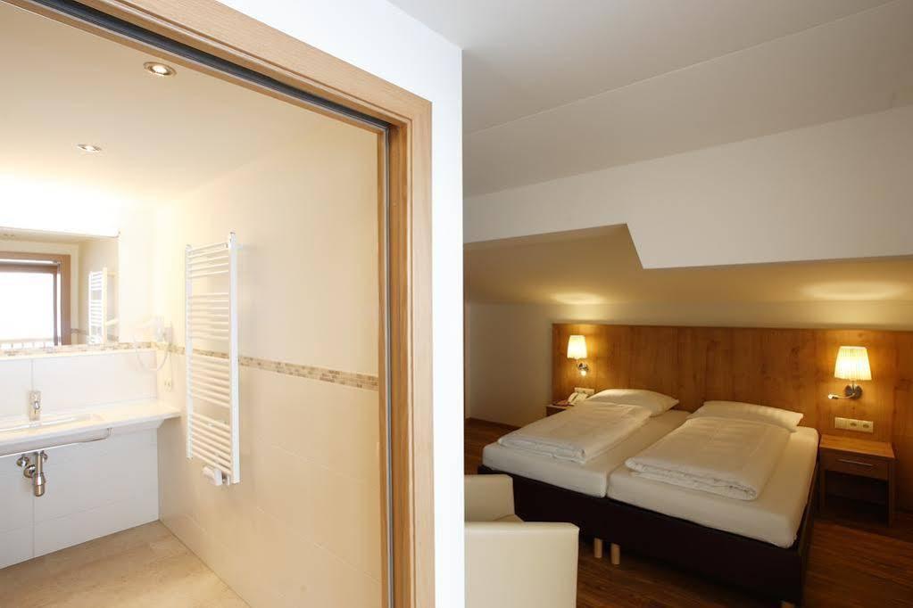 Familien & Wohlfuhlhotel Johanneshof Saalbach-Hinterglemm Exterior foto
